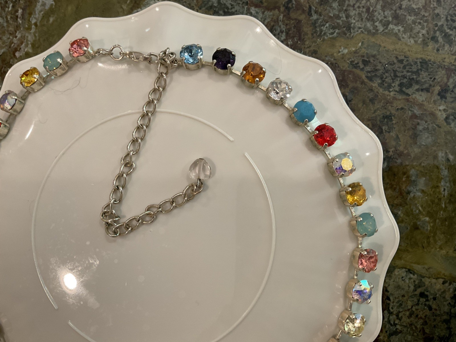 NOT (SABIKA) MULTI-COLOR CUT CRYSTAL NECKLACE