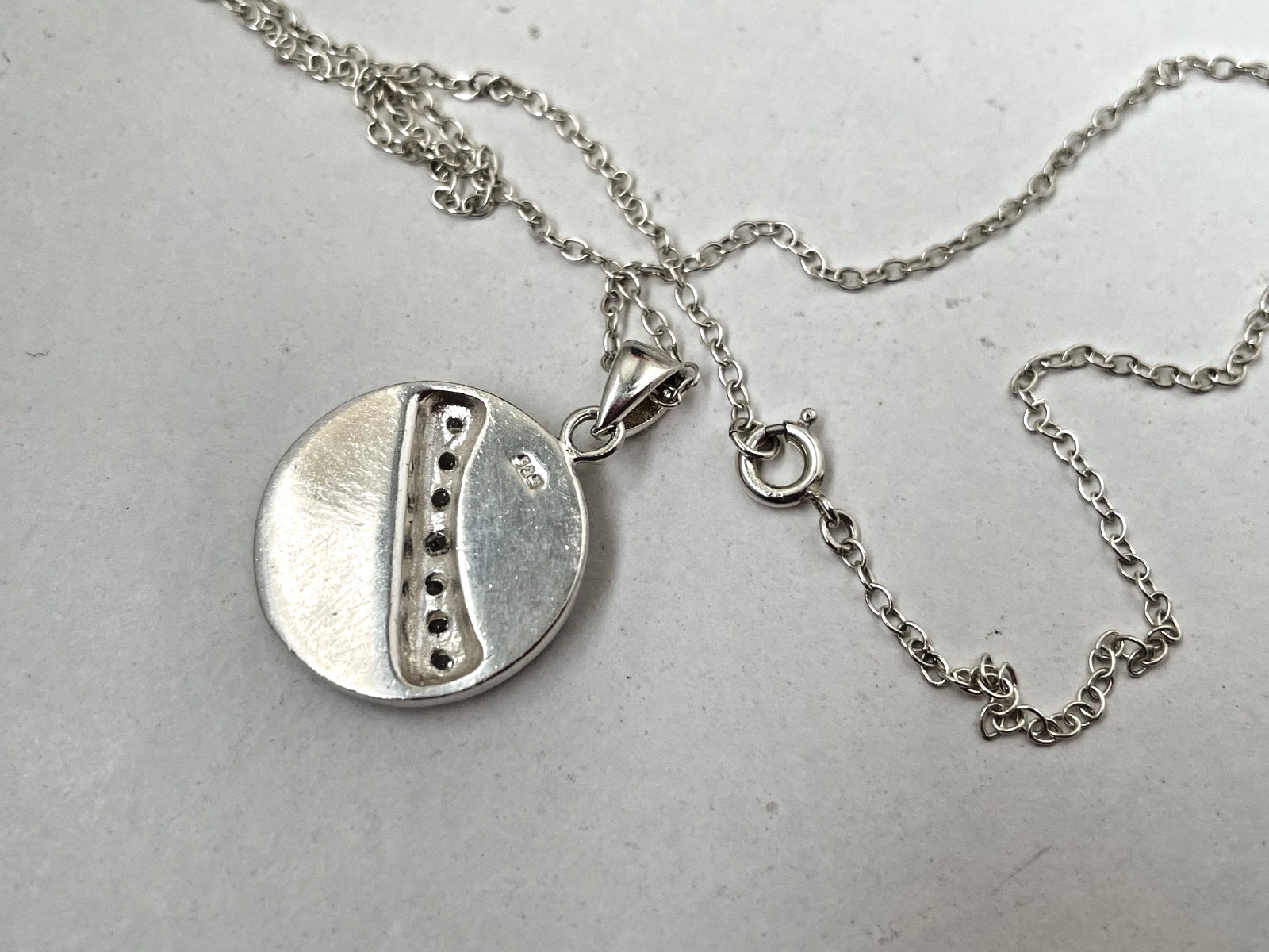 GORGEOUS MODERNIST SOLID 925 STERLING SILVER MOTHER OF PEARL NECKLACE 15″ 38CM