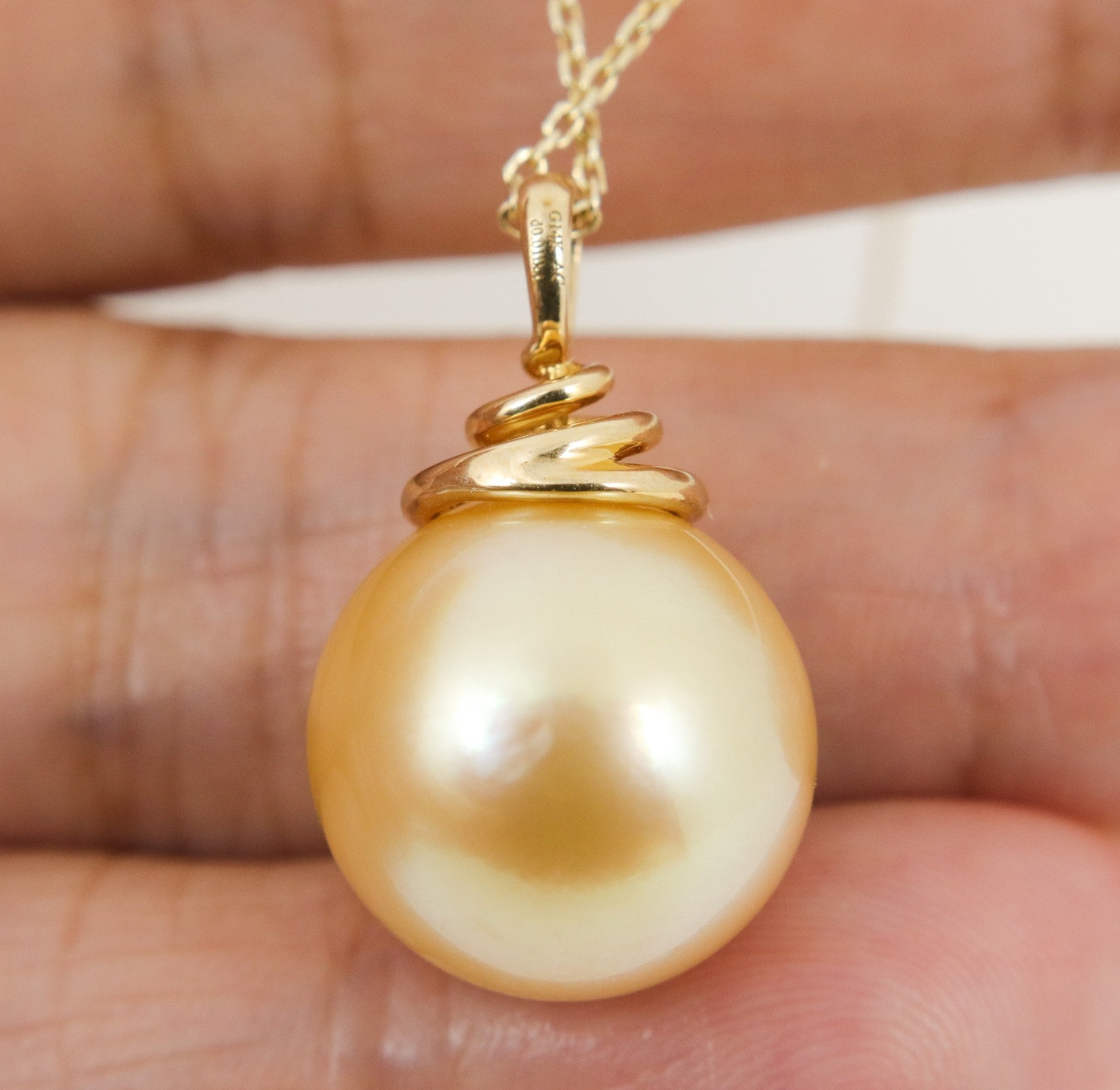 Massive 14.7mm Genuine Golden South Sea Pearl Pendant, 14K Yellow Gold #P6157
