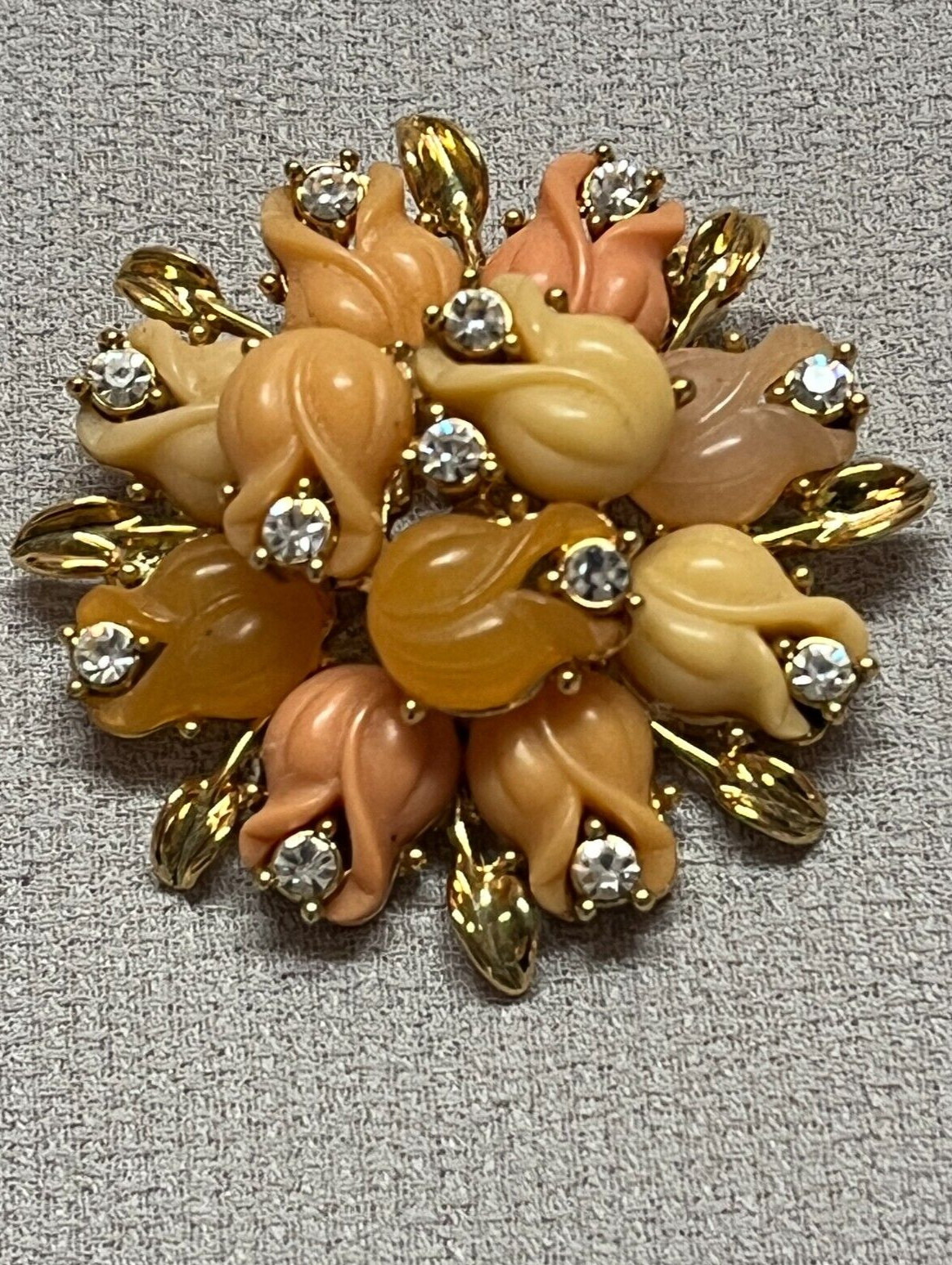 Vintage Resin and White Rhinestone on Gold Tone Flower Brooch Pin
