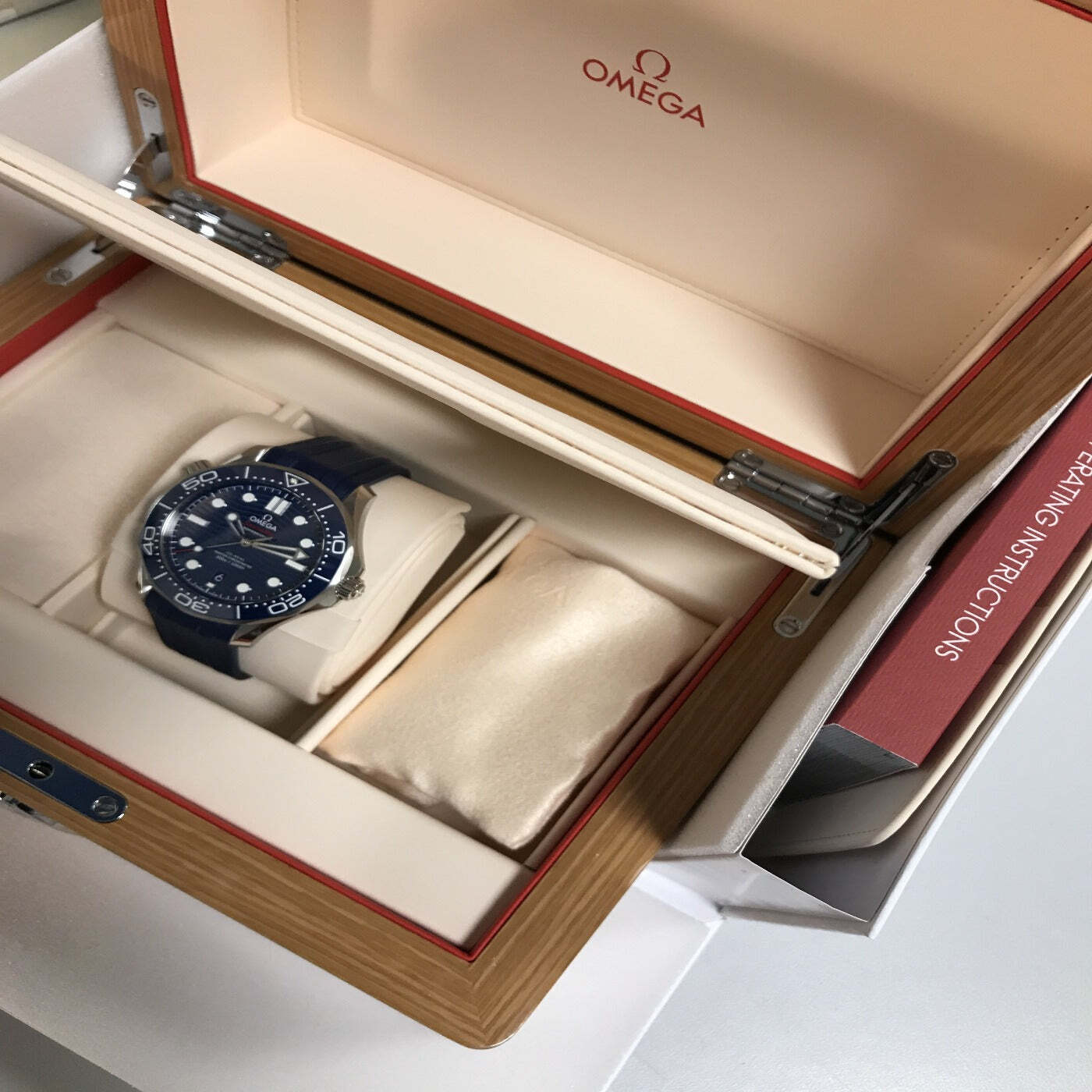 Omega Seamaster Diver 300M Blue Dial 42 mm Steel Watch (210.32.42.20.03.001)