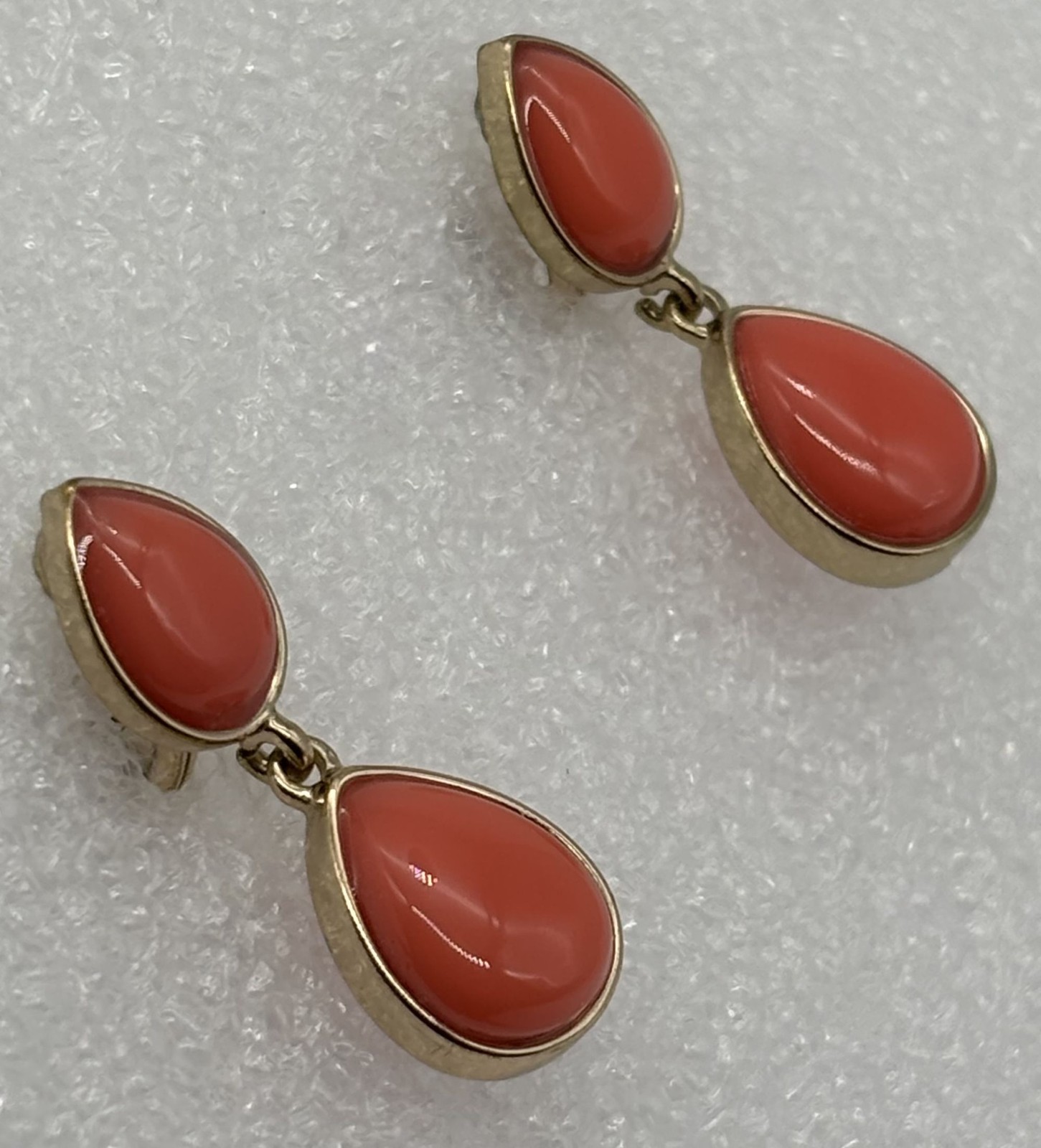 Vintage Nine West Holdings Clip Earrings Teardrop Faux Coral Cabochons Gold Tone
