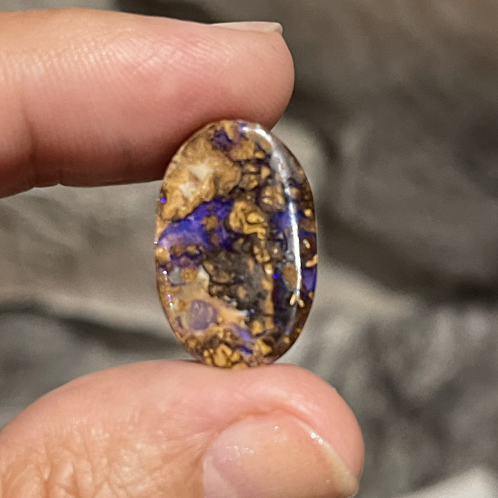 10.9ct 21.5x14x4.5mm Purple Crystal Pipe Australian Boulder Opal Cabochon Gem