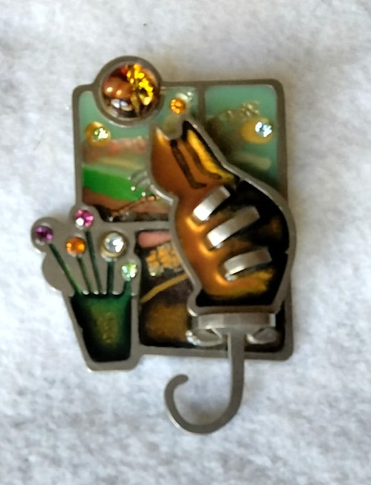 Vintage Seeka Cat Brooch “Moon Gazer” (173 – 2589)
