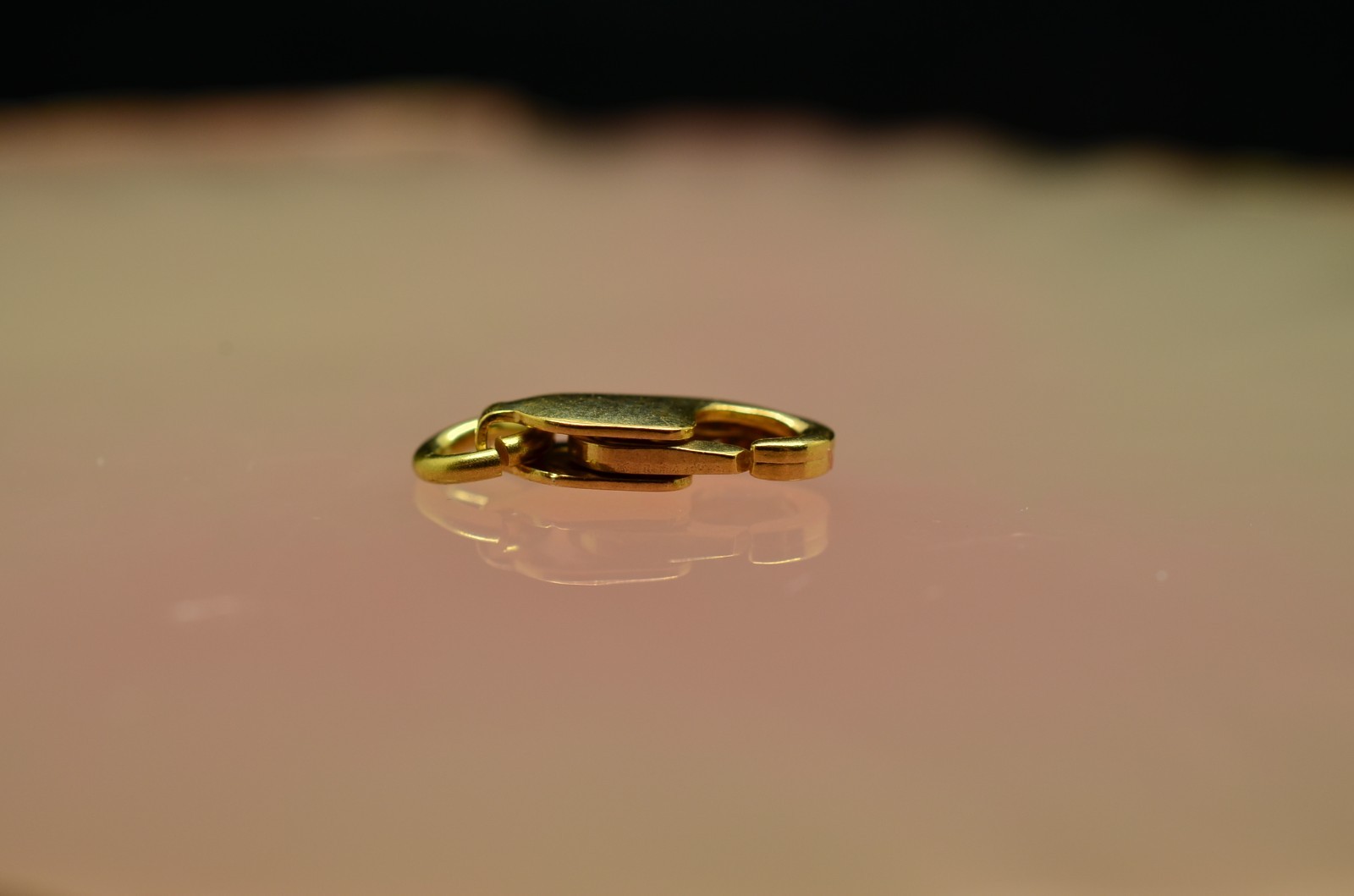 14K Yellow Gold Lobster Claw Clasp 10.0mm x 3.8mm 0.5g
