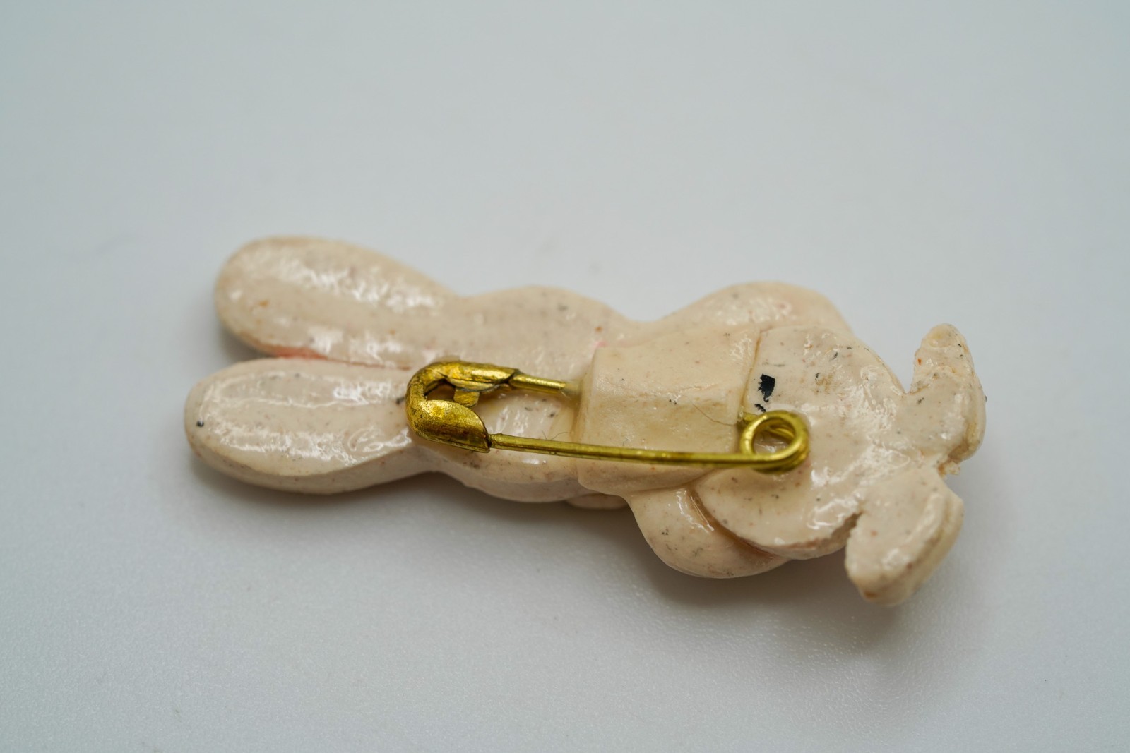 Vintage Eastern Bunny Rabbit Pin 3.6cm JB39