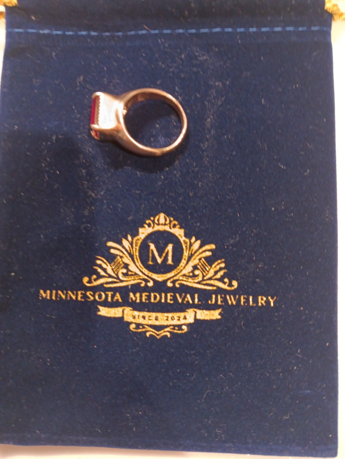 10k yellow gold ruby ring. Size 9