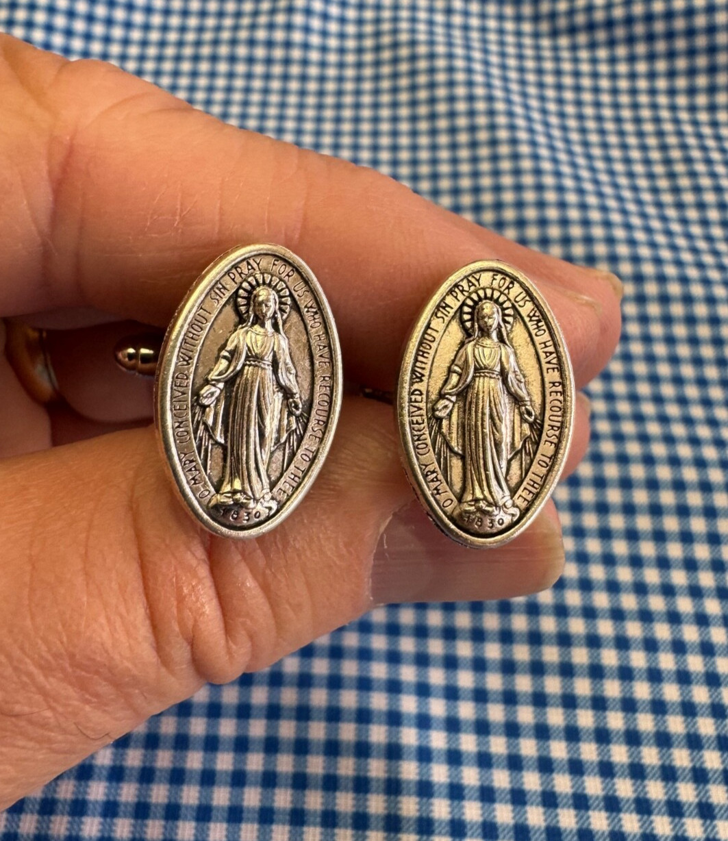 Mother Mary Cufflinks Virgen María Religious Jewelry for Men Catholic Cufflinks