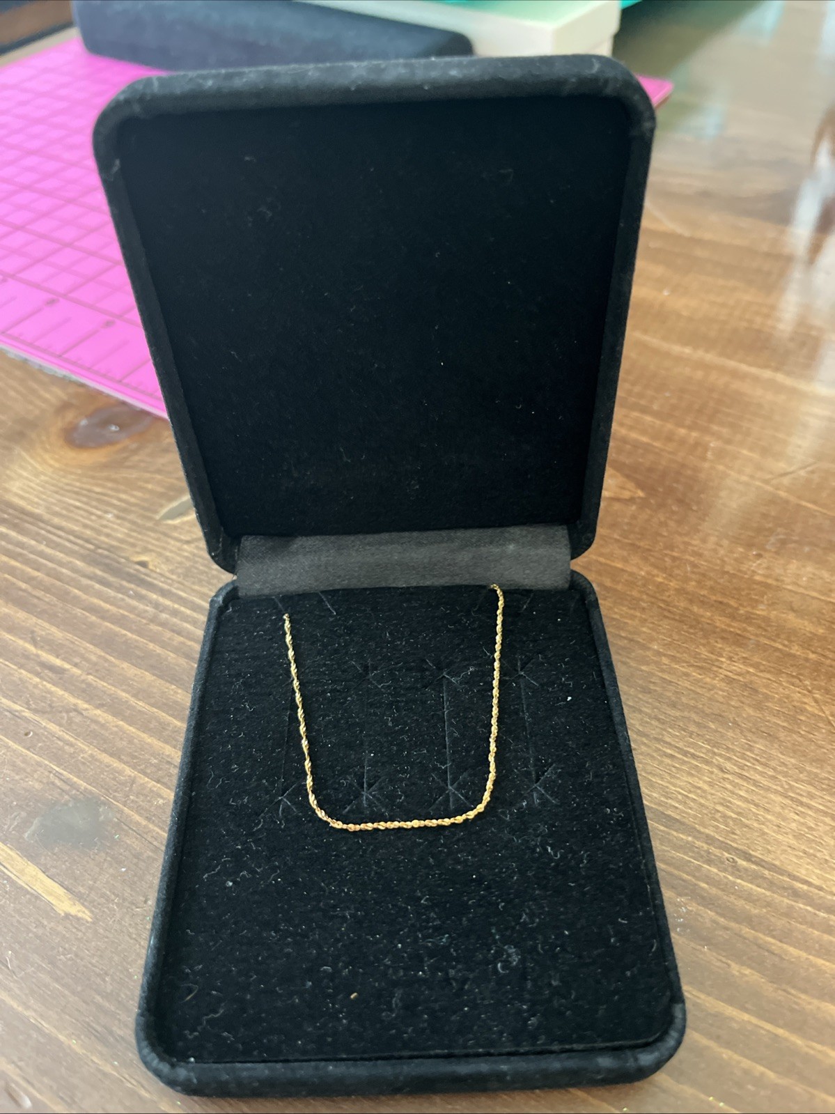 14k Gold 18 Inch Necklace Spring Ring Clasp 1.29 Grams With Box