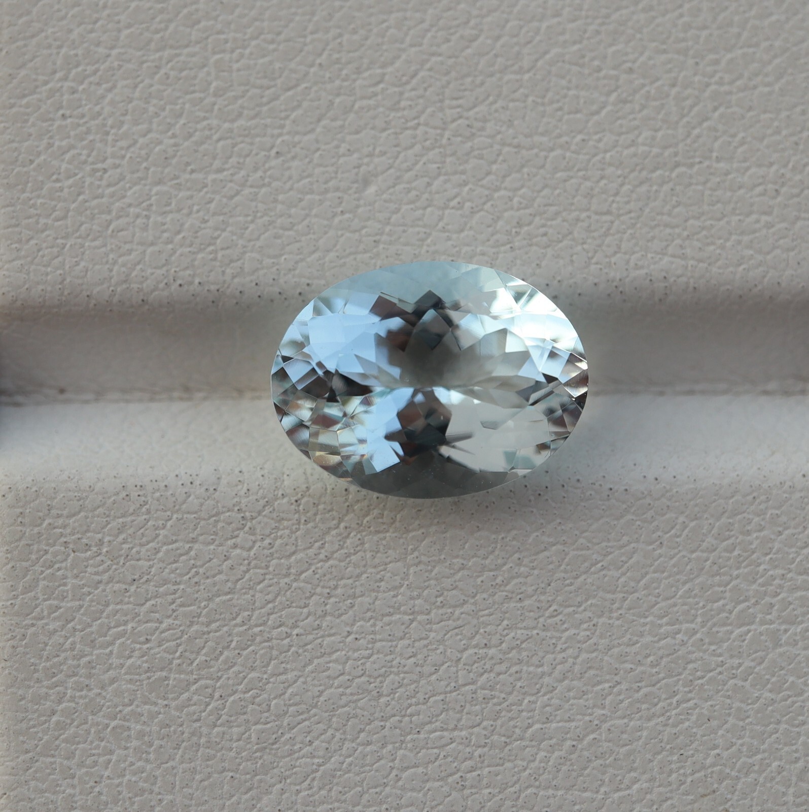 3.3 Cts 11.6×8.7 MM Natural Light Blue Aquamarine Faceted Oval Gemstone
