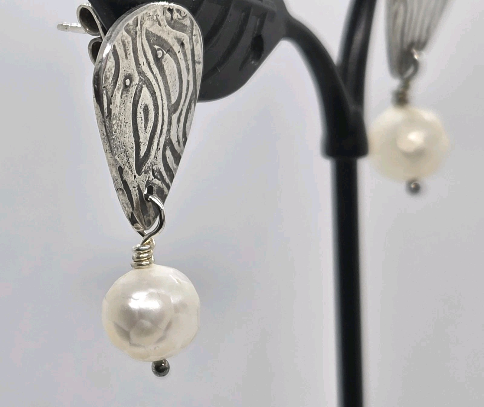 Boho Dangle Drop Textured Silver Faux Pearl Postback Earrings 5.46 gr