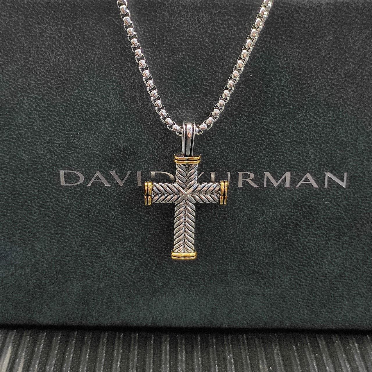 David Yurman 925 Sterling Silver 18K Gold Chevron Cable Cross Pendant Necklace