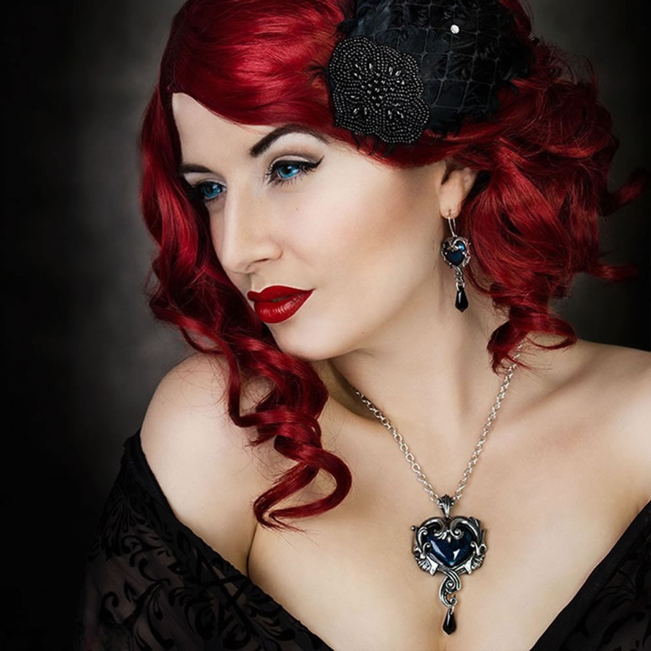 Alchemy Affaire Du Coeur Necklace England Baroque Delphic Romance Love Skull