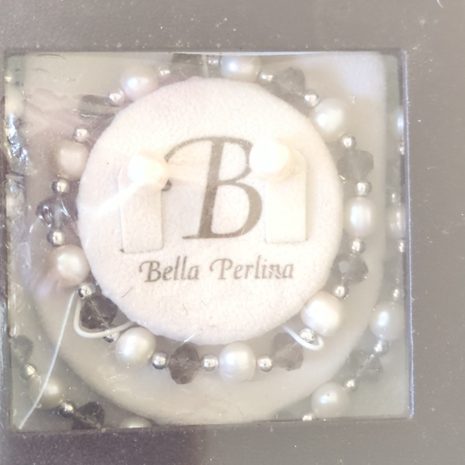 Bella Perlina Pearl Jewelry Set Earrings & Bracelet White BP 60002