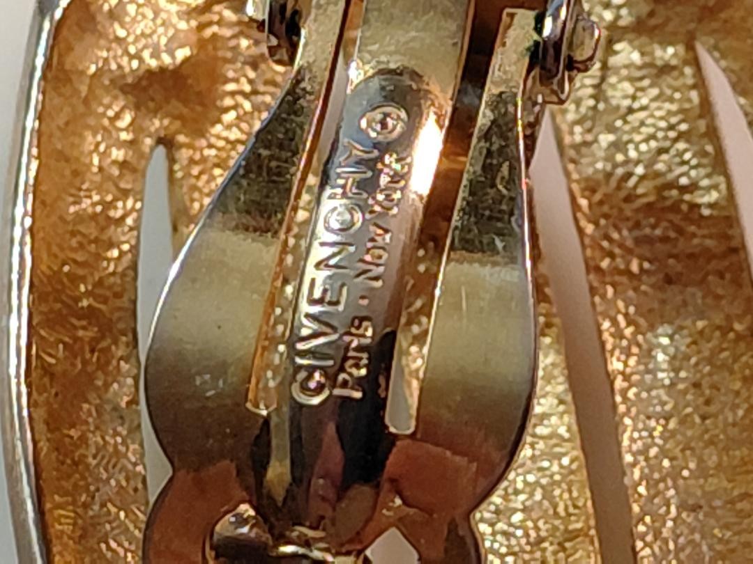 Vintage 1970’s GIVENCHY Paris – New york earrings