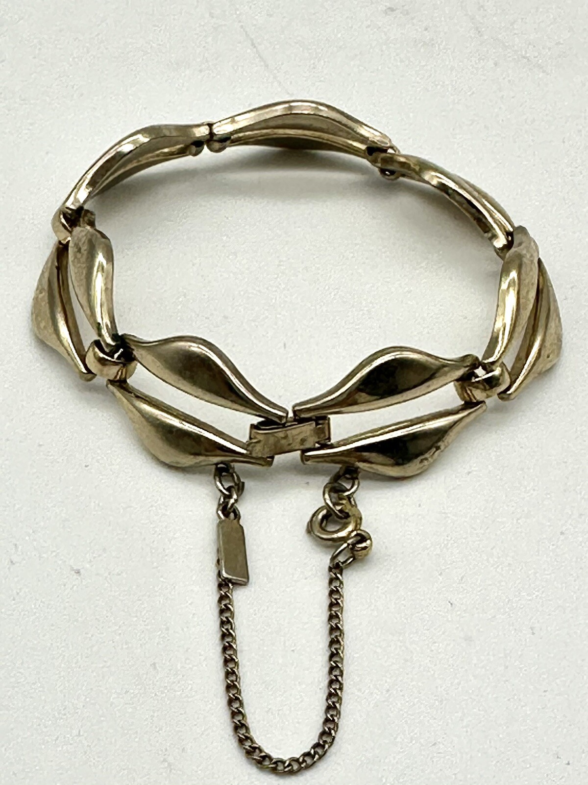 Vintage Monet Gold Tone Link Bracelet-Approx. 7” In Length X .5” Wide
