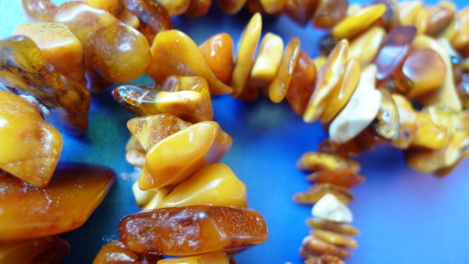 Jewelry Multi-Color Natural gems 114g Baltic Amber Necklace Beads Medicine Charm
