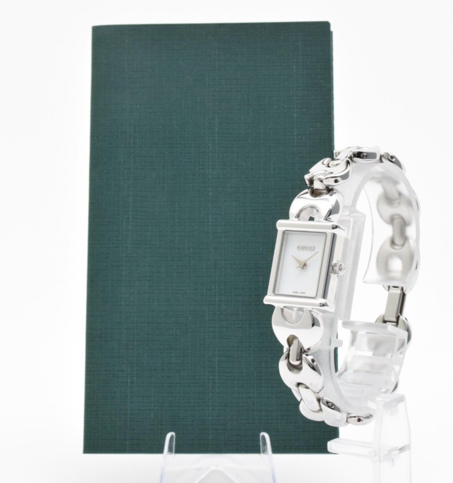 Vintage [NEAR MINT] Gucci 1800L Silver White Dial 18mm Quartz Women Watch JAPAN