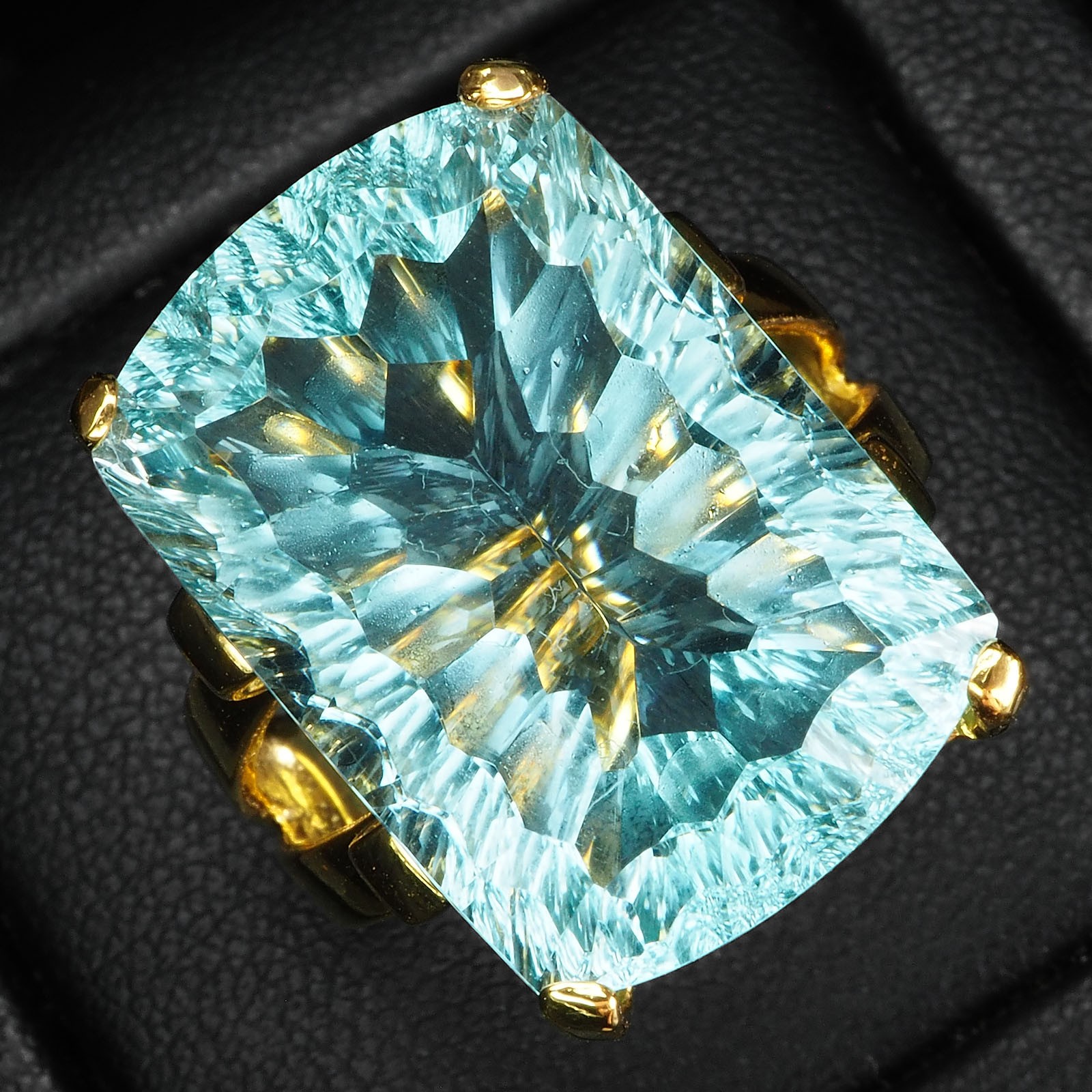 24K Gold 925 Sterling Silver Rings Pristine Sea Blue Aquamarine Concave 22.40Ct