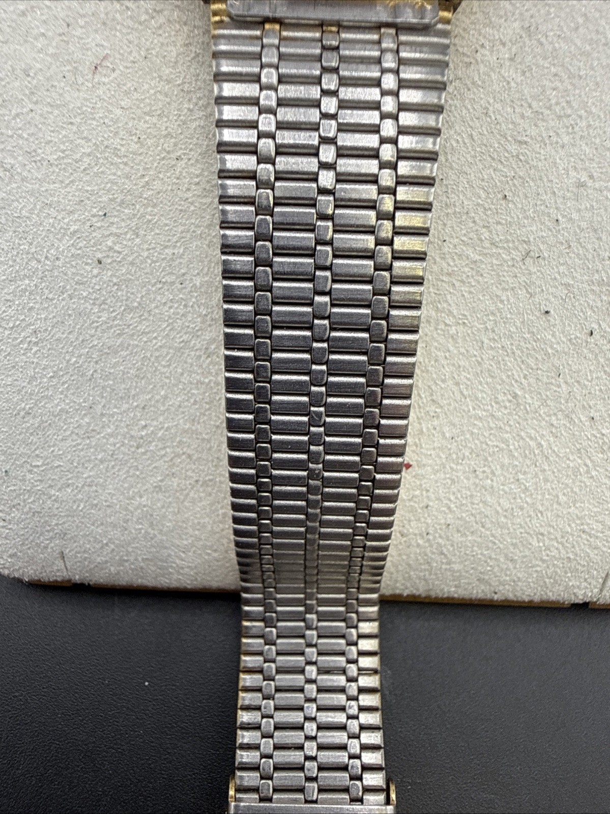 Rare Condition Benrus Diamond Retro Mens Watch New Battery BAD CLASP