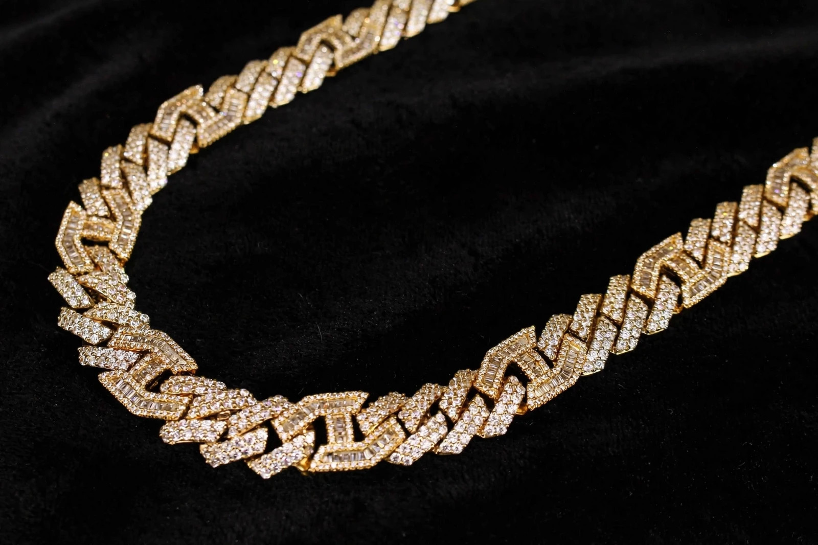 14k STAMPED 14mm FIGARUCCI Gold Chain Necklace 80.7ct Lab Sim VVS1 Diamond 241g+
