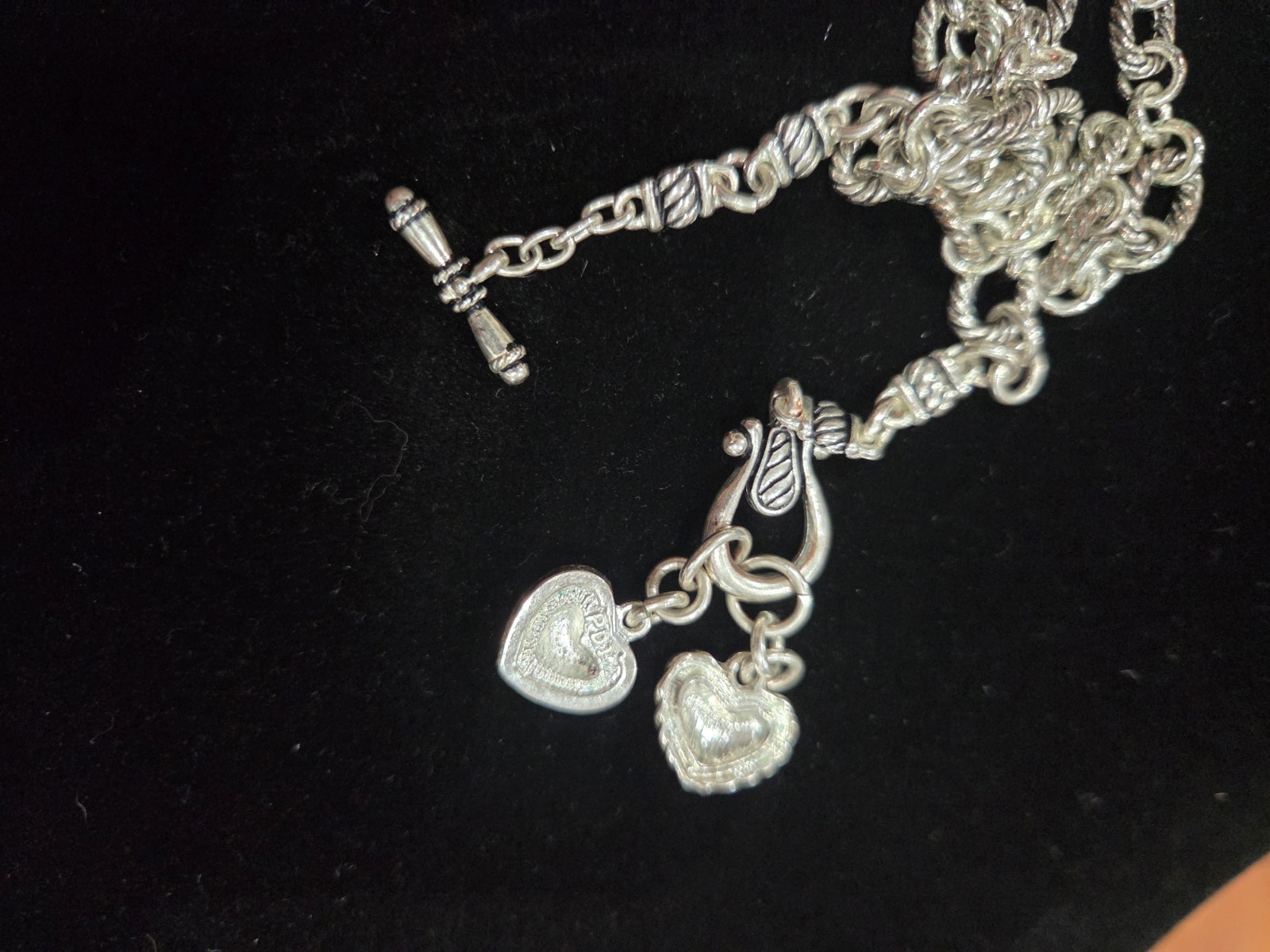 Premier Designs Inc Silver Tone Toggle Closure Heart Charm’s Necklace 16″.