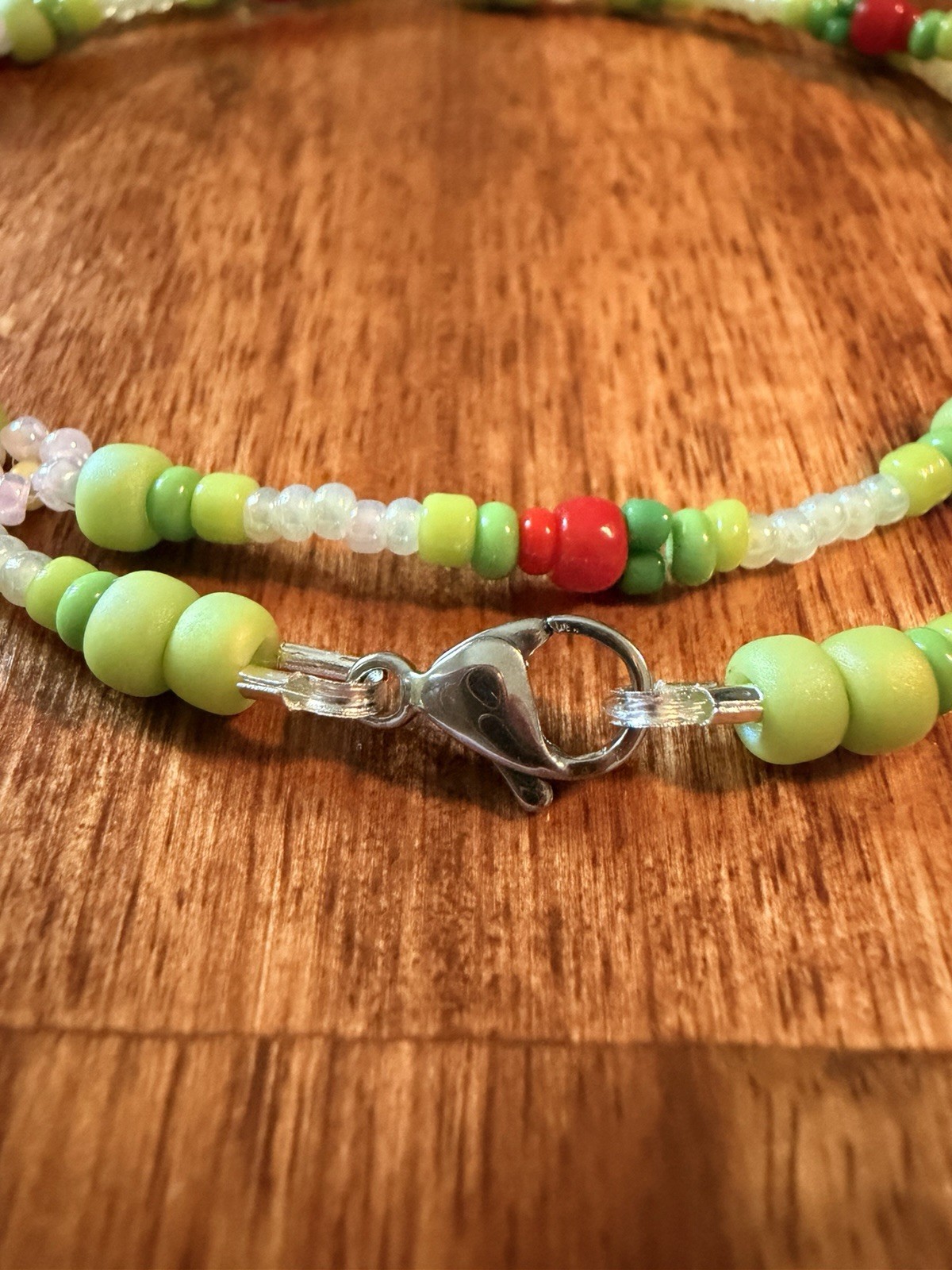 🍓Handmade Strawberry Pasture Glass Seed Bead Necklace 17.5” Stainless Steel🌿