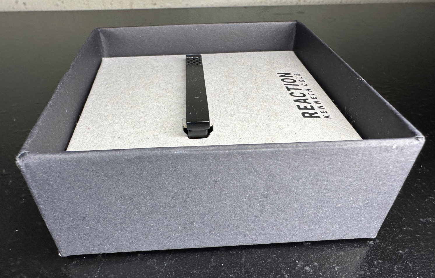 NEW Men’s KENNETH COLE REACTION TIE BAR/CLIP Black Gray Dress Shirt Suit IN BOX