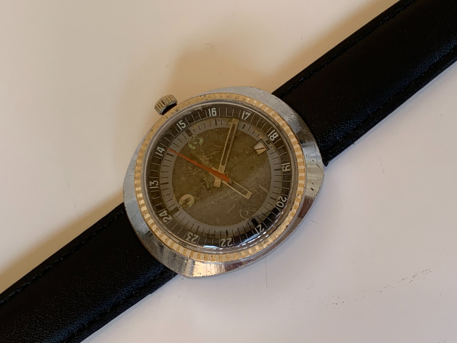 Vintage 1970s YEMA Sous-Marine Diver Watch 37mm Cushion Case Manual Wind Rare