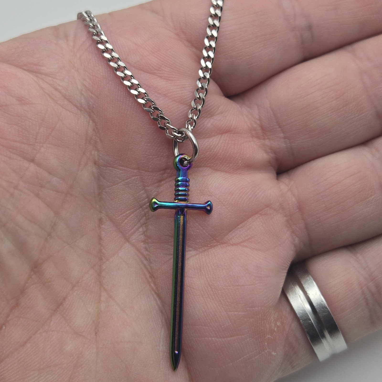 MULTI COLOR SMALL SWORD CHARM / 18″-24″ STAINLESS STEEL CURB CHAIN NECKLACE