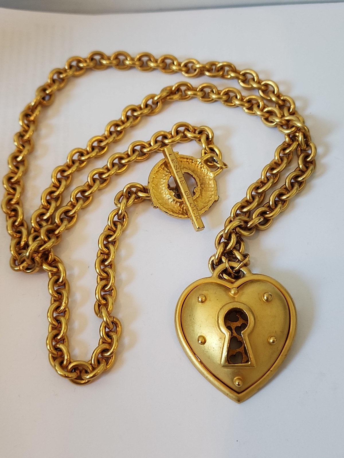 Vintage Leslie Block Heart Padlock Necklace Key Hole Chain Long Gold Tone