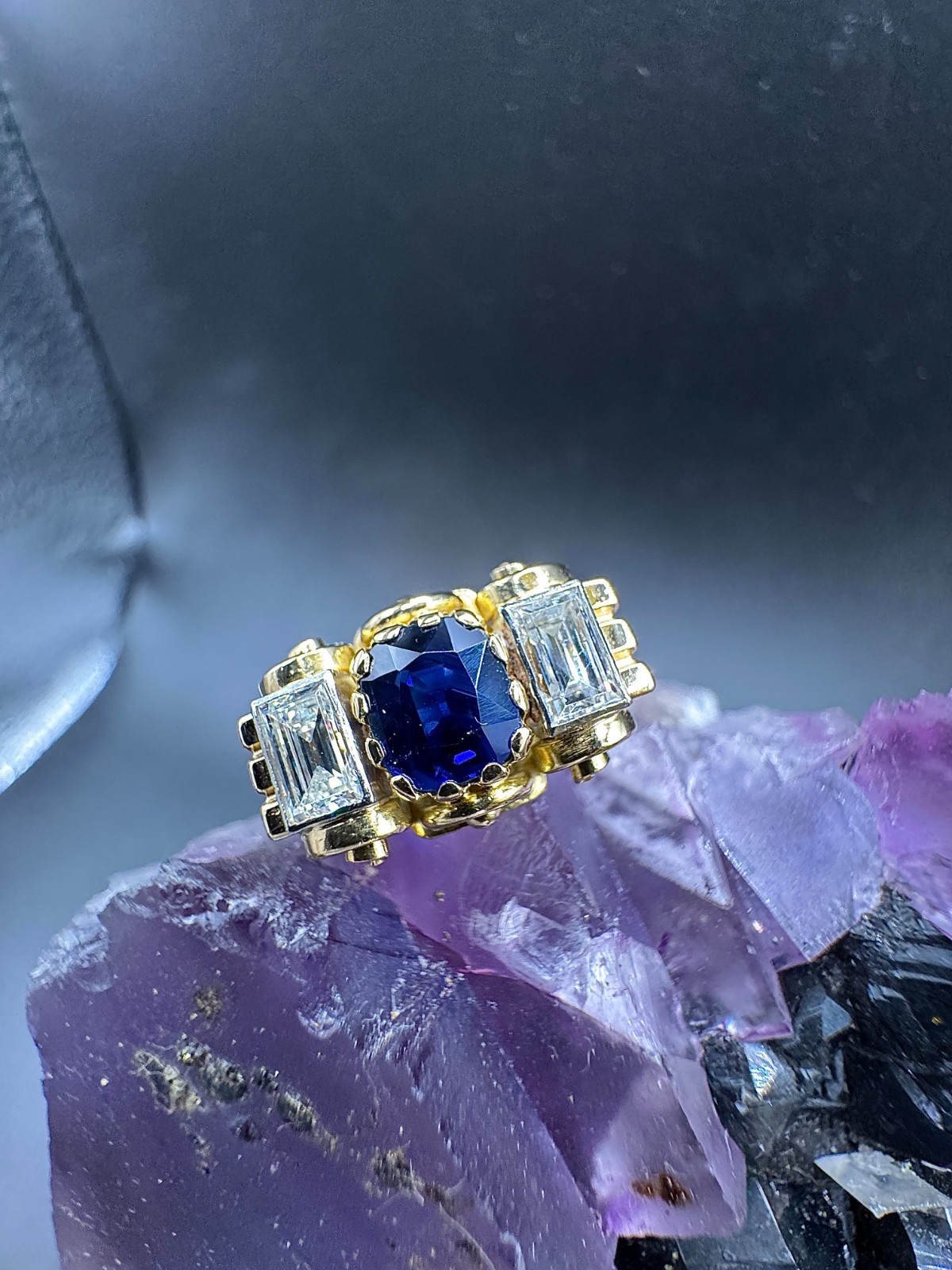 Handmade 18ct Yellow Gold Ring with Blue Sapphire & Diamond Baguettes