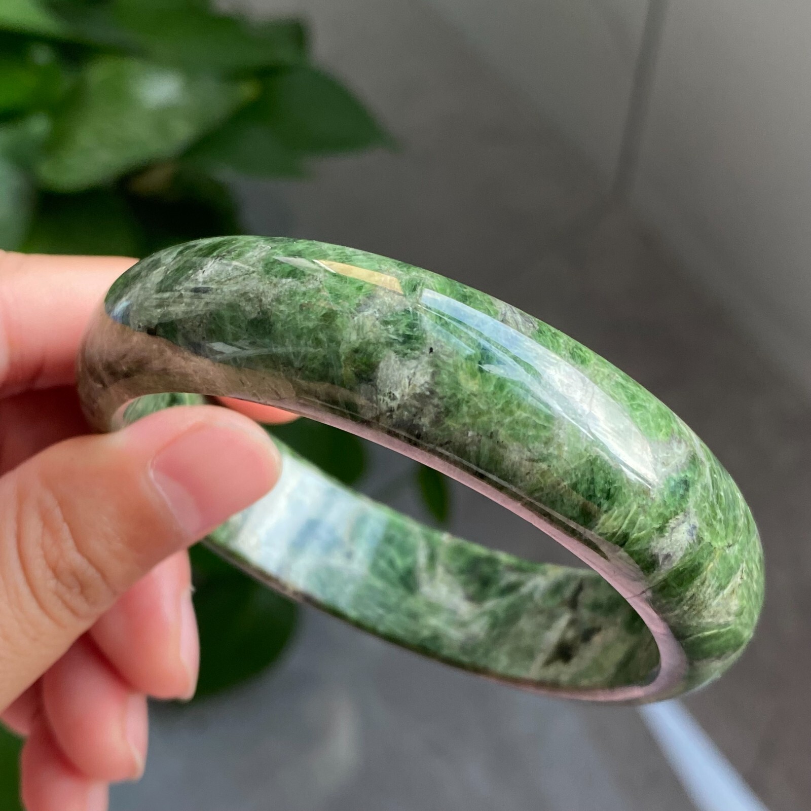 61mm Natural Green Diopside Crystal Quartz Bangle AAAA 5