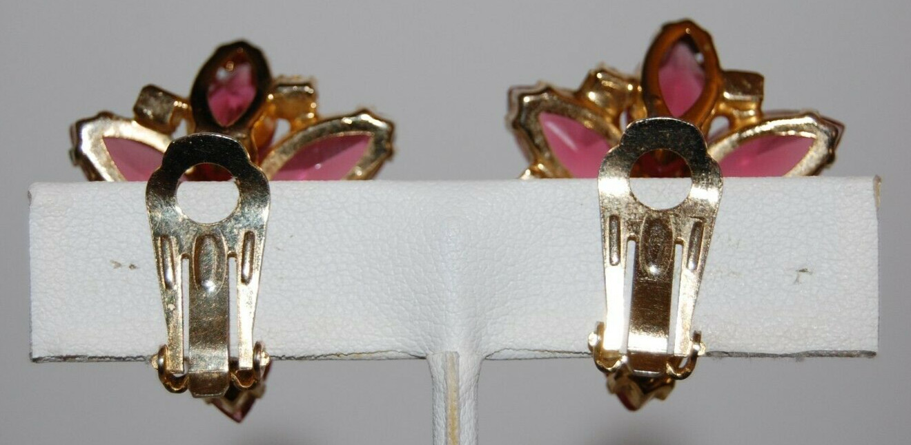 ELEGANT VTG JULIANA COUTURE PINK MARQUIS CRYSTALS OPEN BACK GOLDEN CLIP EARRINGS