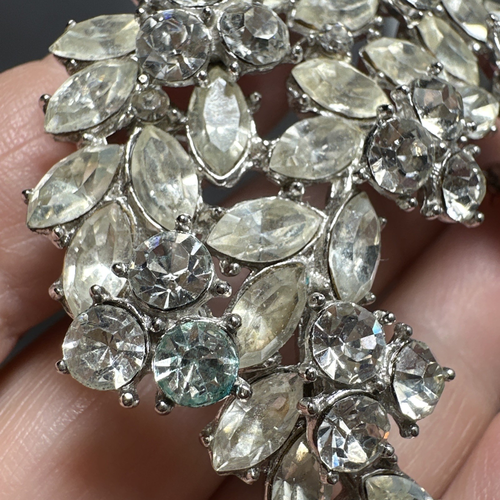CROWN TRIFARI Alfred PHILIPPE VINTAGE Clear Rhinestone Crescent Brooch Pin