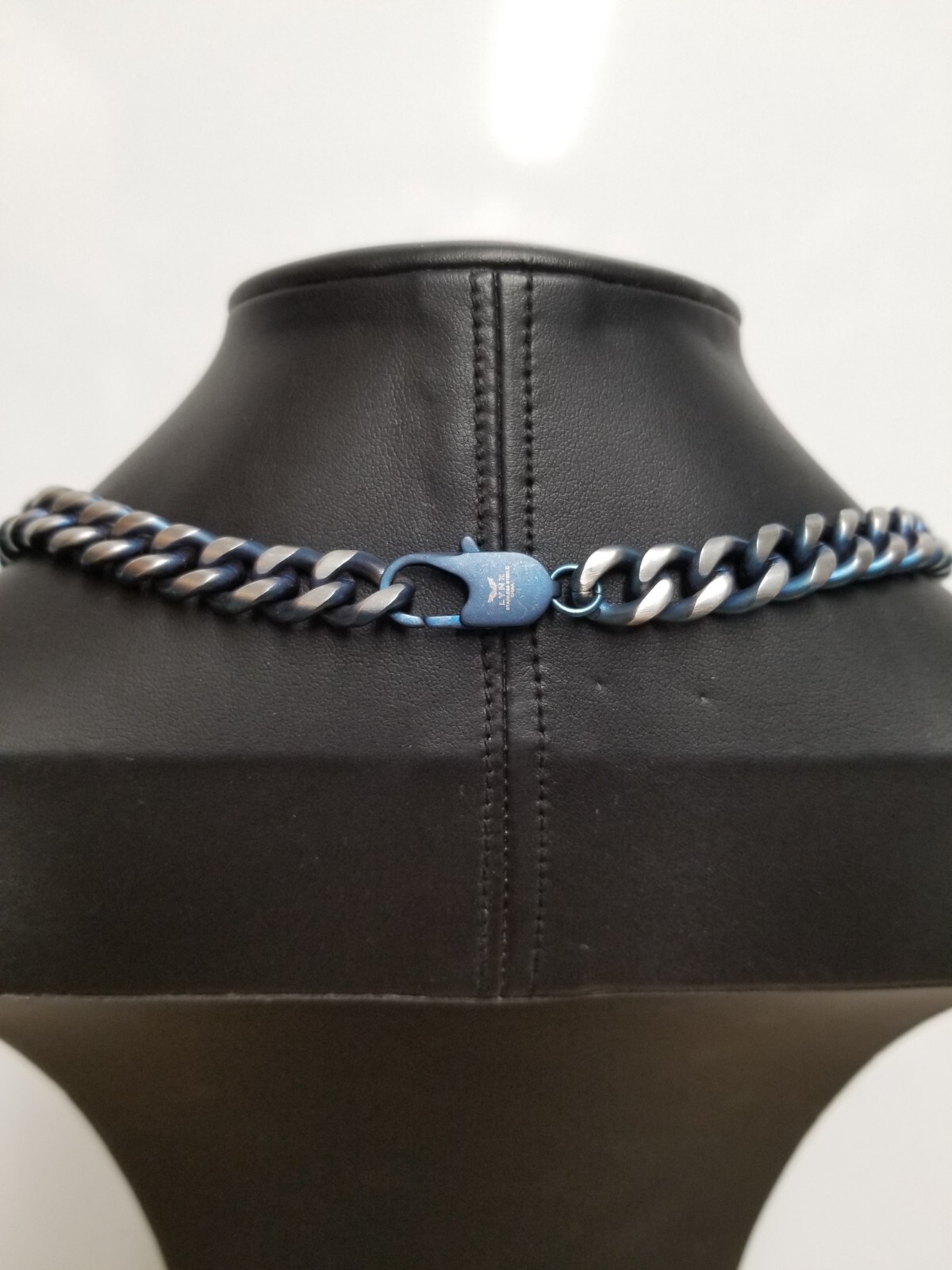 LYNX Gradient Blue & Silver Tone Stainless Steel Curb Chain 24″ Necklace