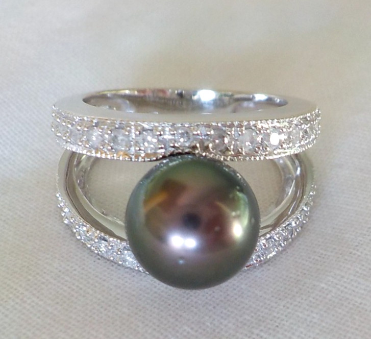 Elegant 14K White Gold Tahitian Pearl Diamond Ring – 7.82 gms, Sz 6.75, 0.45 ctw