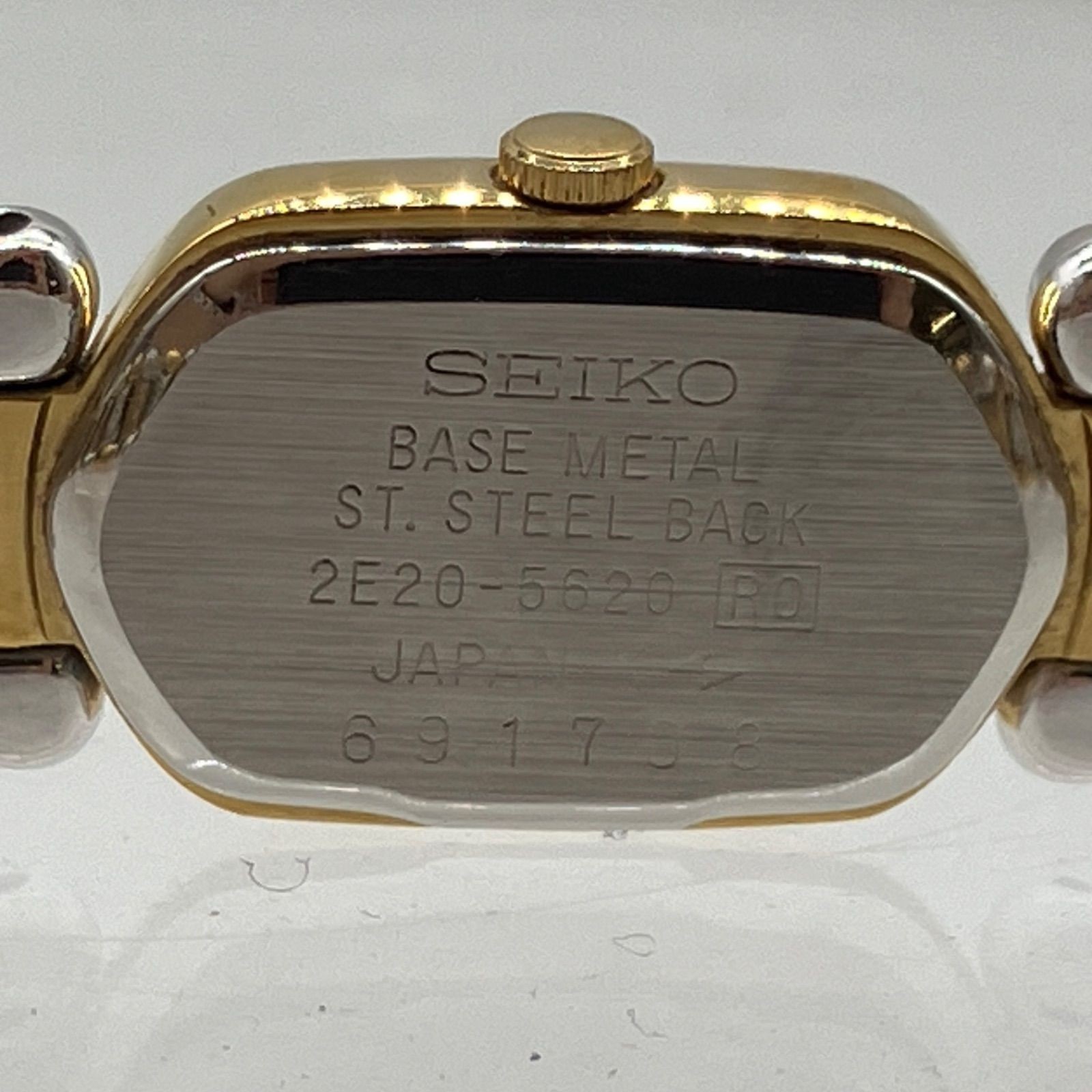 TB690 SEIKO wristwatch 2E20 5620 gold silver combination color