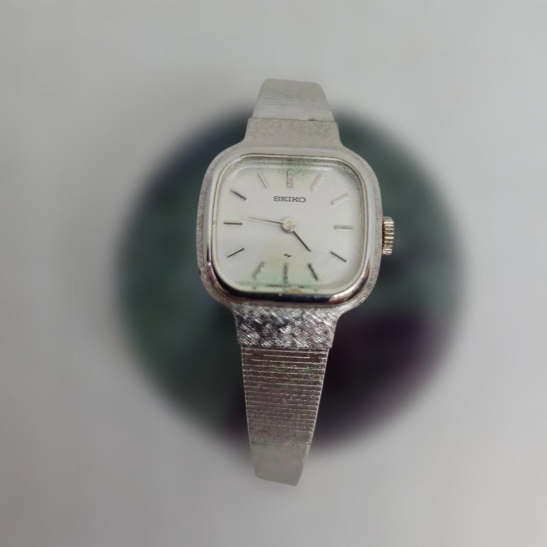 Working Seiko manual winding ladies’ watch