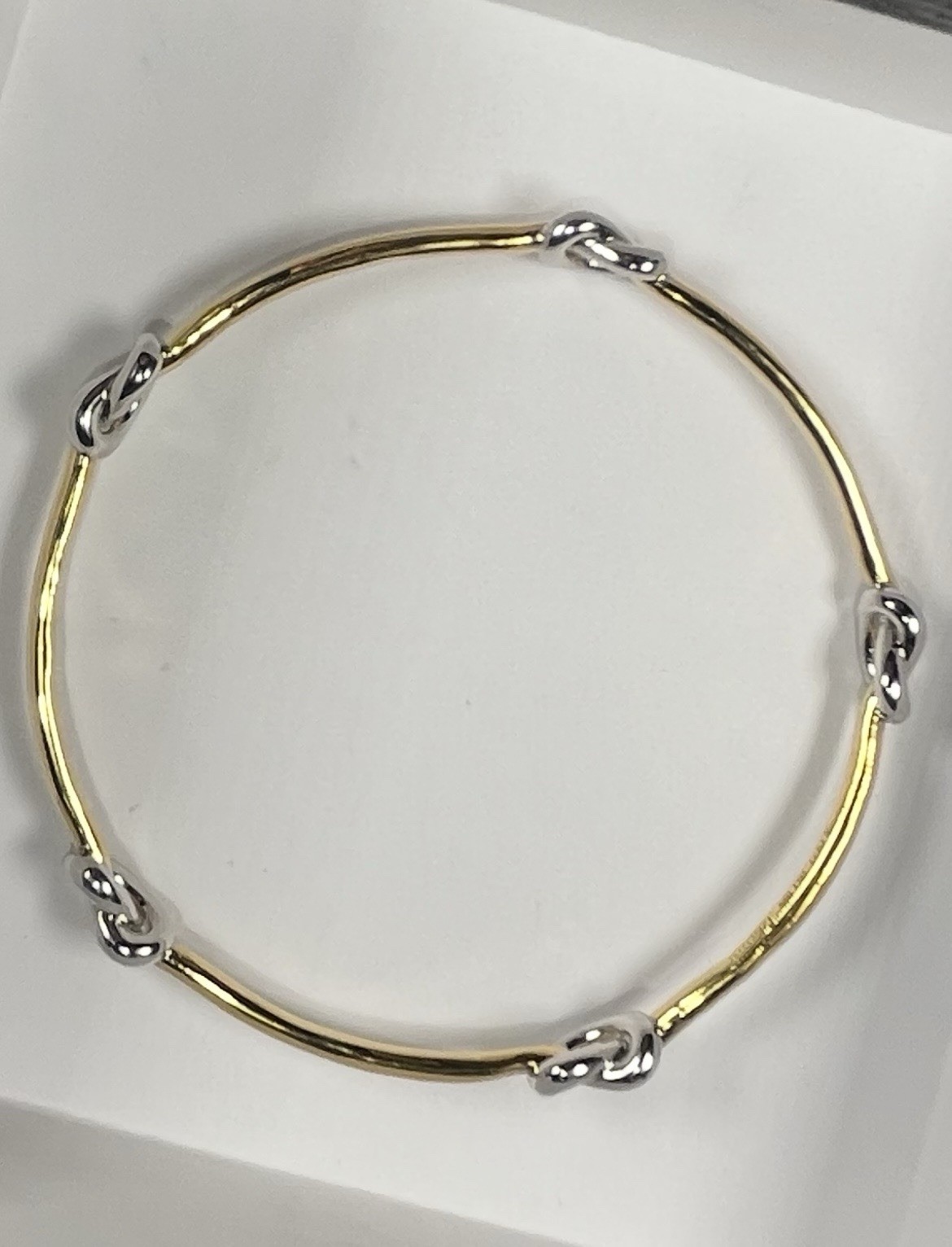 NIB – David Markstein Italian 7.75″ Two-Tone Love Knot Bangle Bracelet Boxed