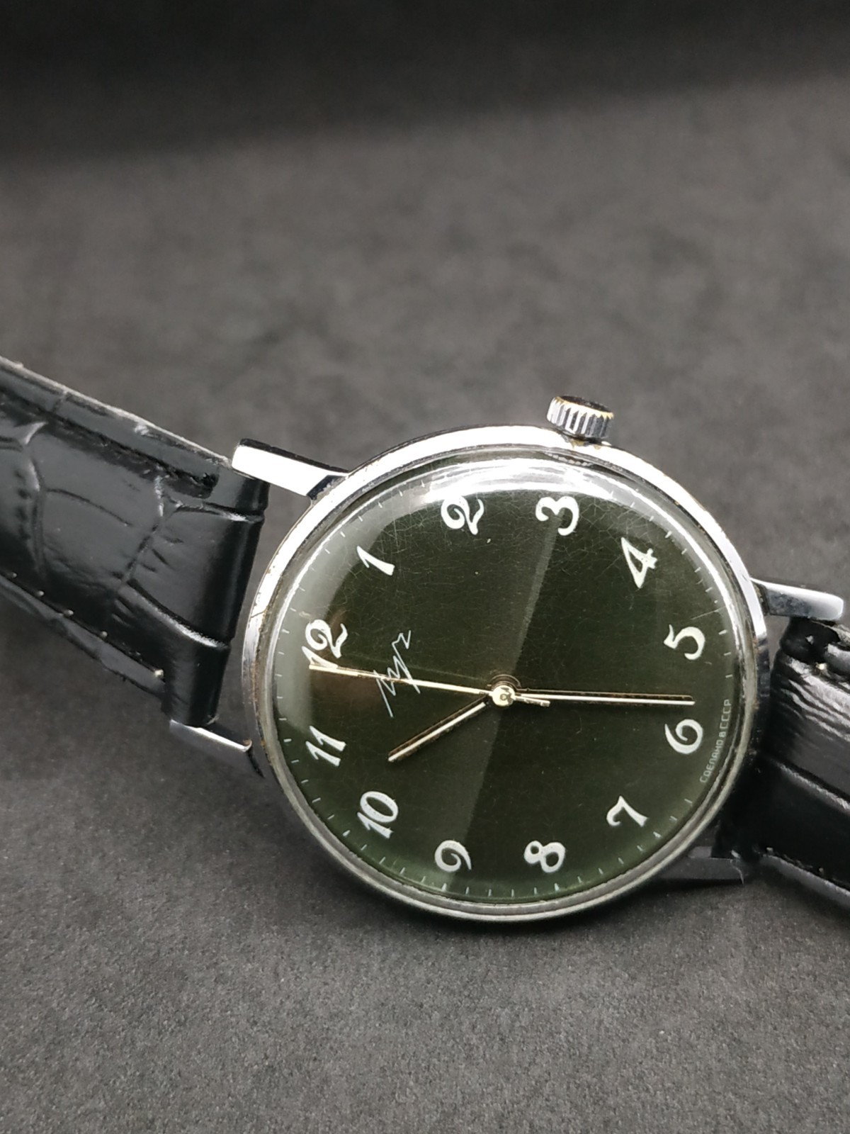 Retro Men’s Watch Luch Slim USSR Mechanical 2209 SERVICED Vintage Soviet Casual