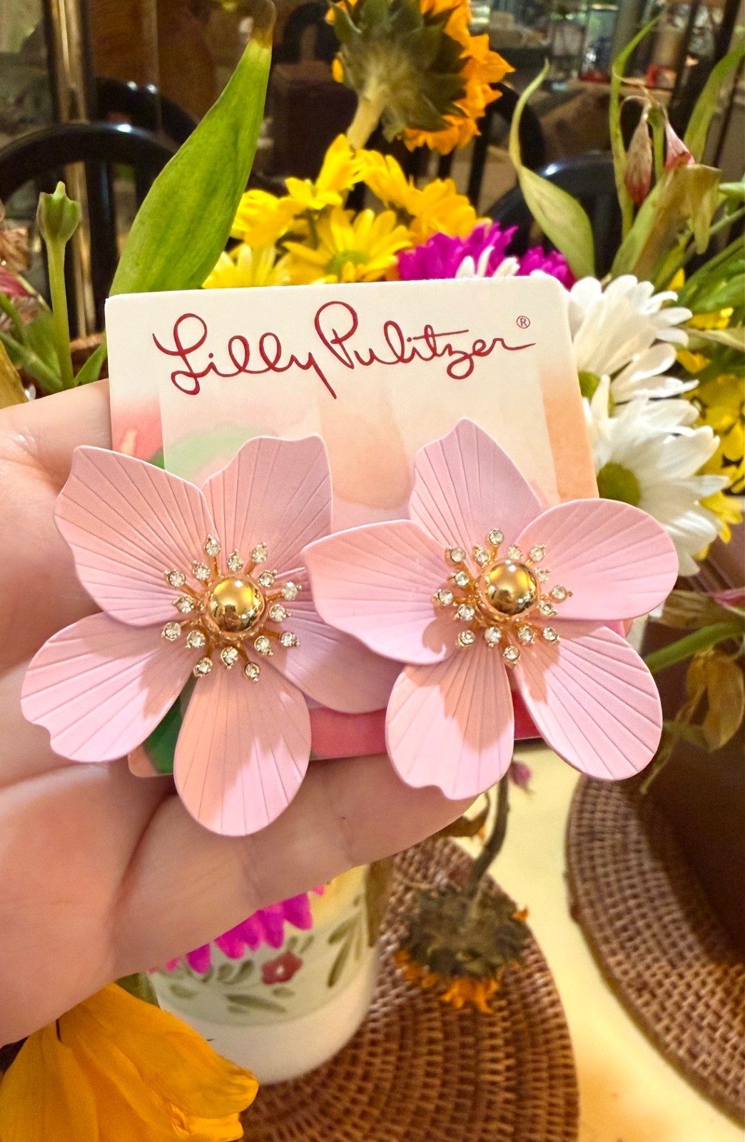LILLY PULITZER ORCHID FLOWER EARRINGS 🩷 NWT Resort Pink /gold/Crystal⭐️PIERCED