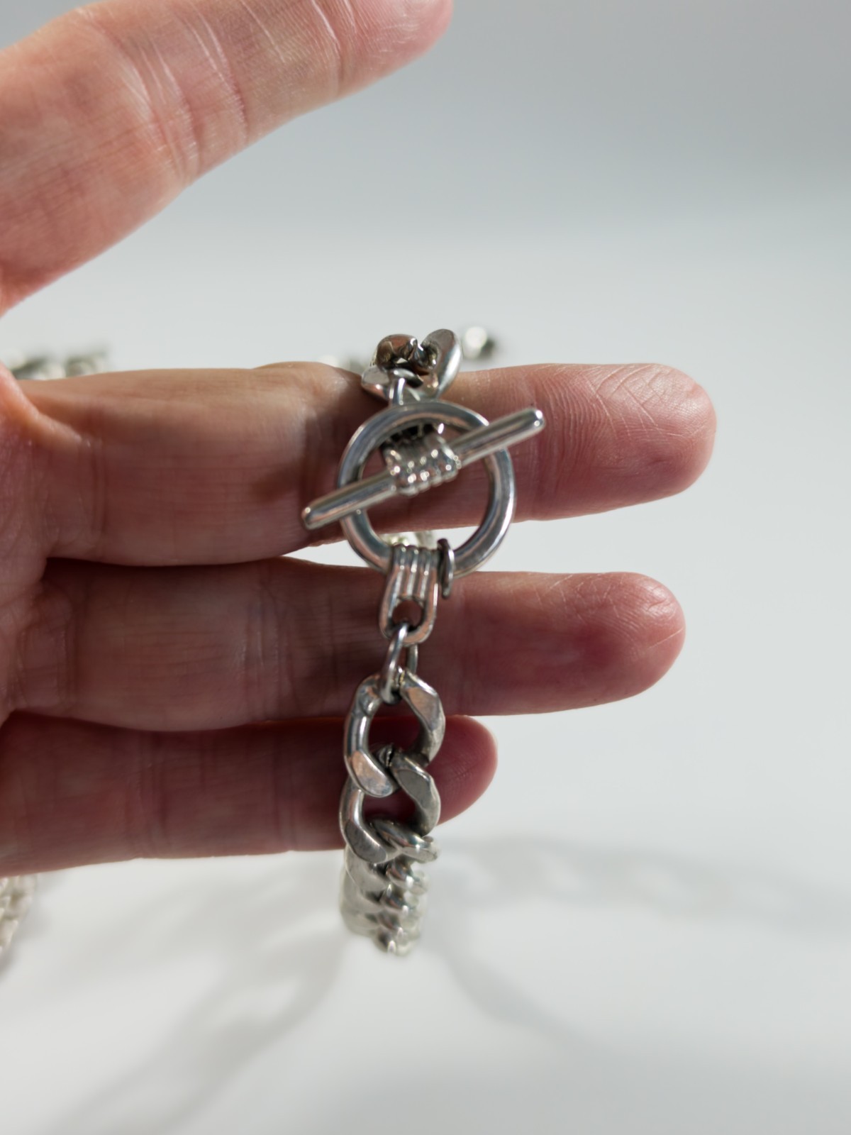 Chunky Silver Tone Curb Chain Necklace Carabiner Lock & Toggle Bracelet Set