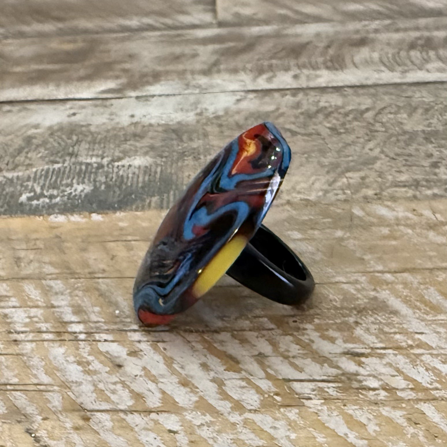 Vintage Plastic Multicolor Swirl Chunky Ring Turquoise Red Black Yellow Size 6.5