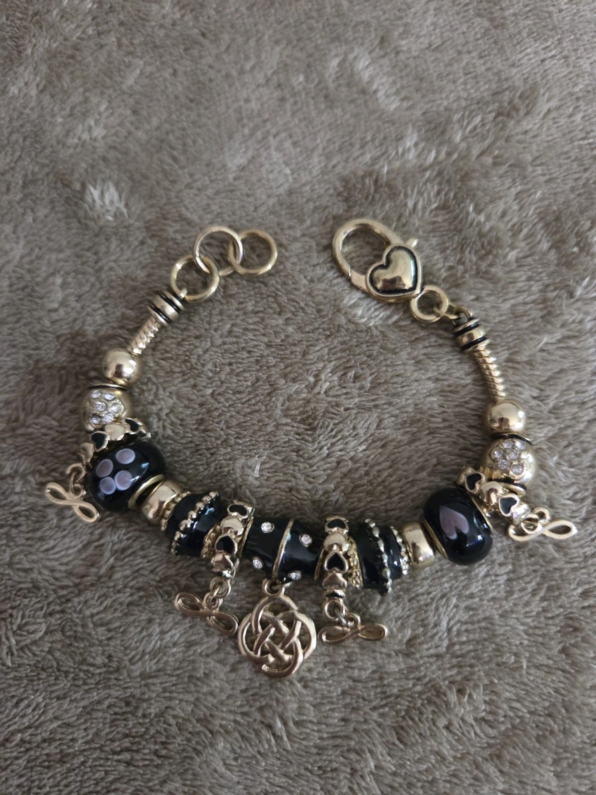 Gold Tone Charm Bracelet Black Glass Beads Hearts Celtic Knot Landau