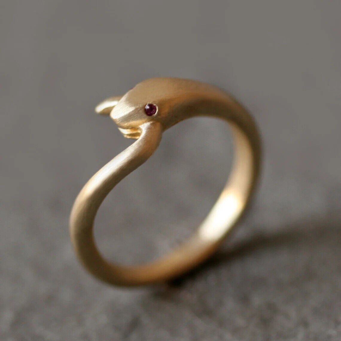 Snake Tail Ring in Silver with Amethyst Eyes, Ouroboros, Snake Pinky Ring Modern