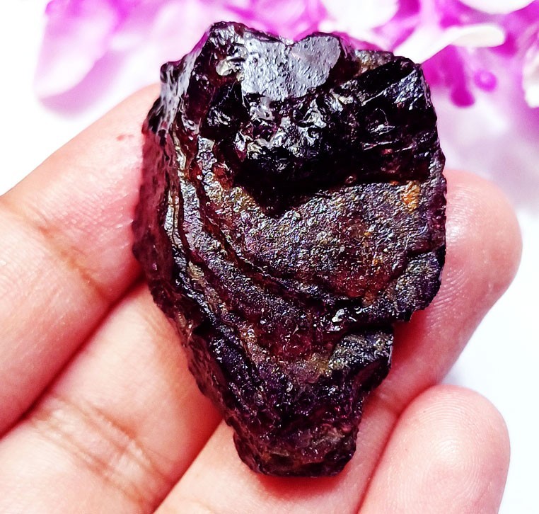 Natural Red Painite Rough Loose Gemstone 140.50+ Ct Certified Rough For Sale