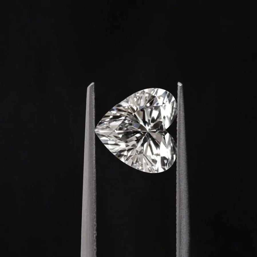 4.80 Ct Loose Moissanite Heart Cut 11.00 mm D Color, IF Clarity -AGL Certified