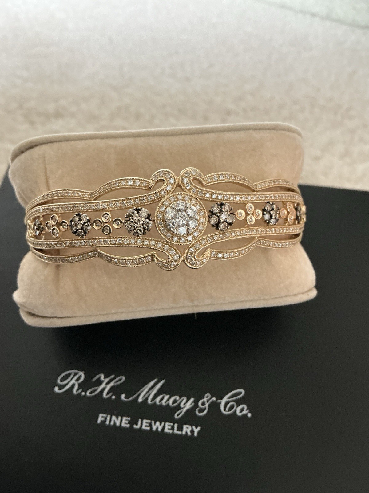 BEAUTIFUL VINTAGE EFFY BRAND ESPRESSO 14K GOLD WHITE DIAMOND BANGLE BRACELET