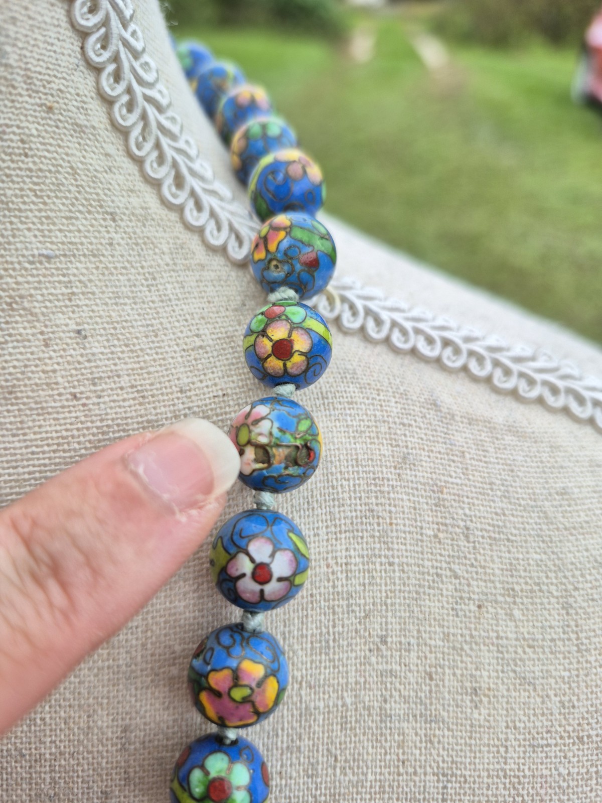 Vintage Blue Floral 26″ Strand Cloisonne Bead Necklace Old Estate Jewelry 12.3mm